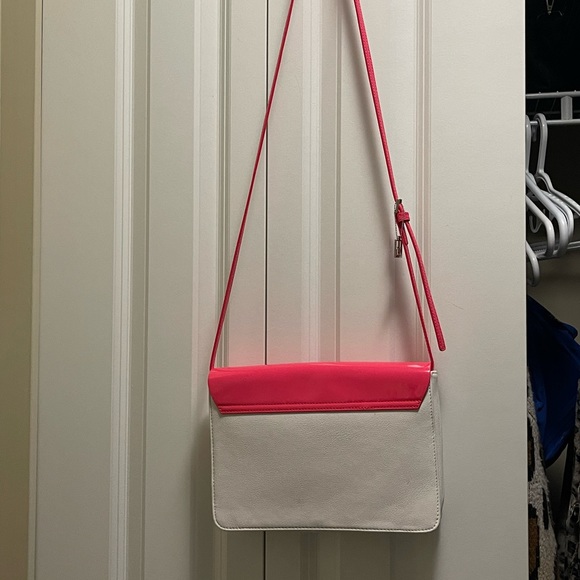 HOLIDAY SPECIAL - Calvin Klein Crossbody - Picture 2 of 7